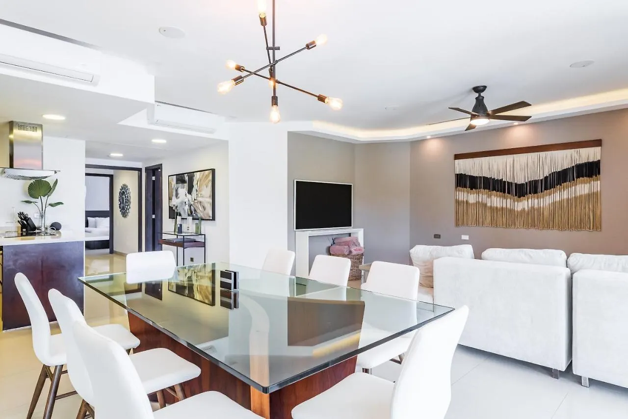 Casa 401N Los Secretos Apts Playa del Carmen Apartment