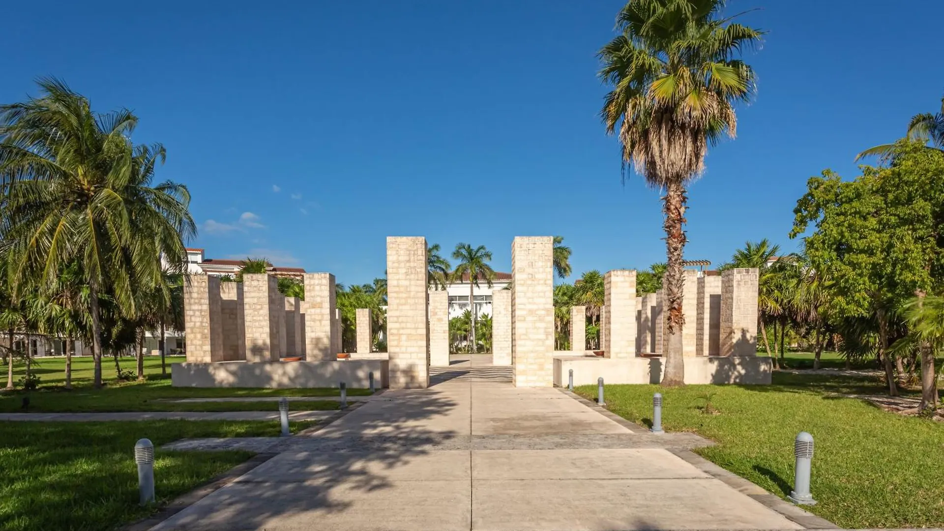 Casa 401N Los Secretos Apts Playa del Carmen Mexico